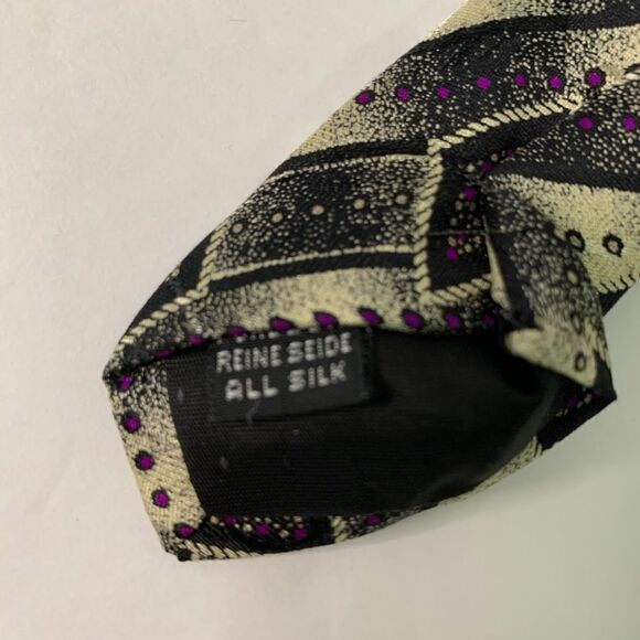 Pavone Tie  - Picture 4 of 5